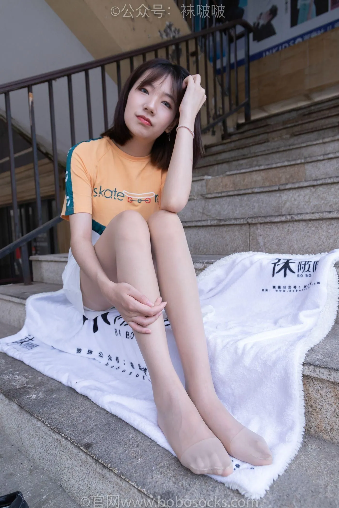 [BoBoSocks袜啵啵]NO.069 小甜豆-vans板鞋、白棉袜、肉丝 [135P]插图8